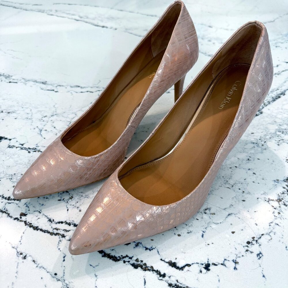 Calvin Klein Gayle Pump Rose Gold Metallic Snakeskin Print 3.25" Heel Size 11